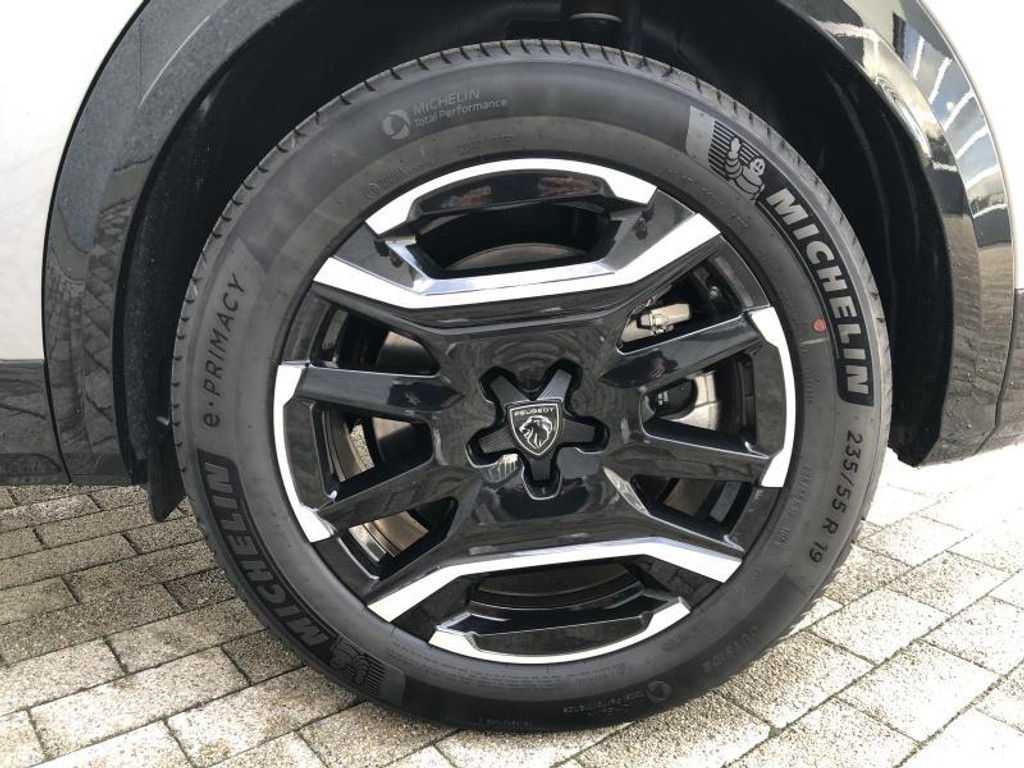 50936481-3.jpg