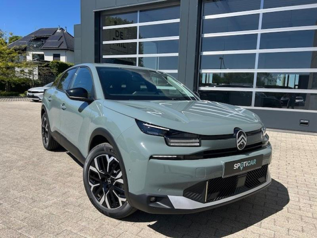 55658824-4.jpg